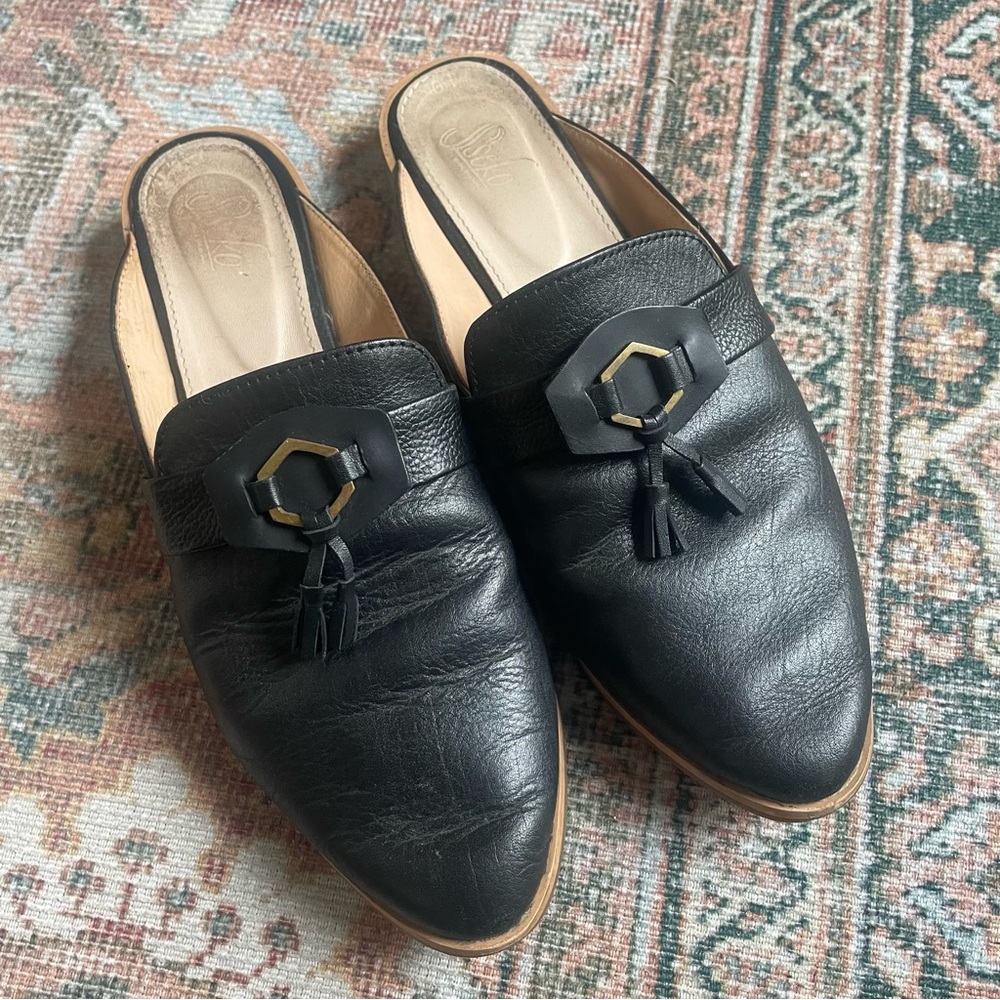 Sseko black leather mules slides with brass charm accessories - Picture 3 of 4
